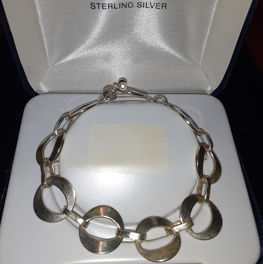 Sterling Silver Circle Link Toggle Bracelet - image 1